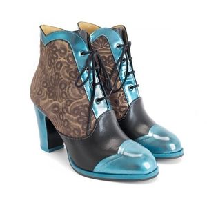 Fluevog Attic-Carmen ankle boots size 10